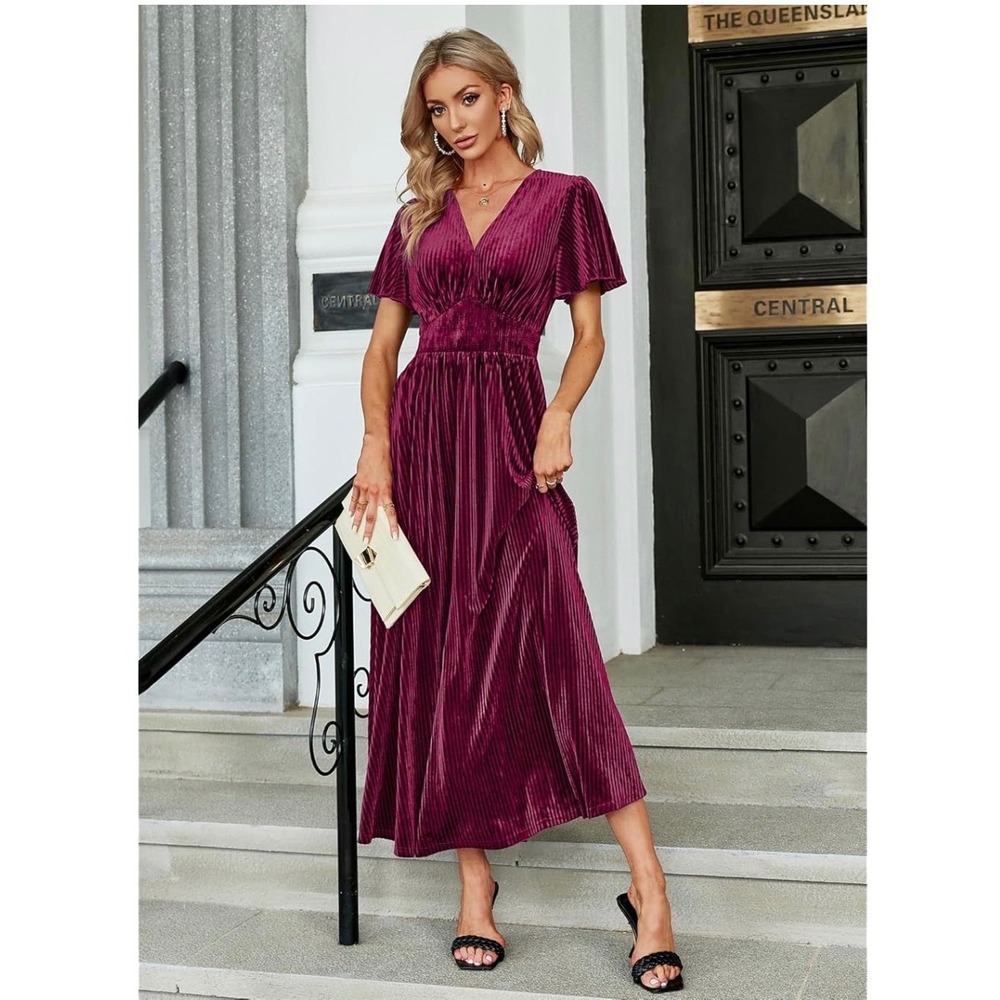 NWT Medium Simplee Womens Short Sleeve Velvet Maxi Dress V Neck Formal Dress - Picture 2 of 5
